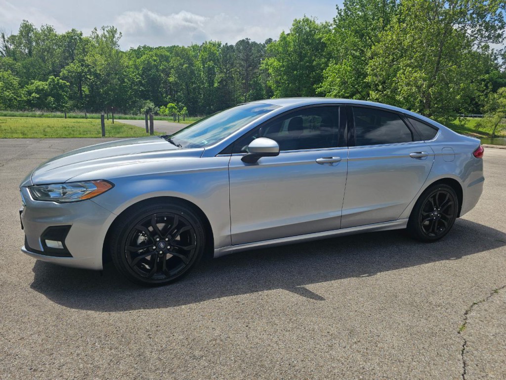 2020 Ford Fusion Image 11