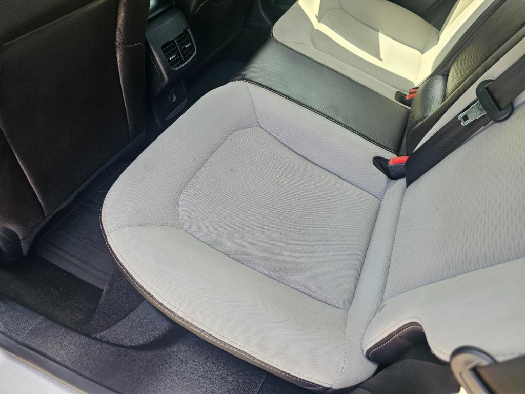 2020 Ford Fusion Image 23