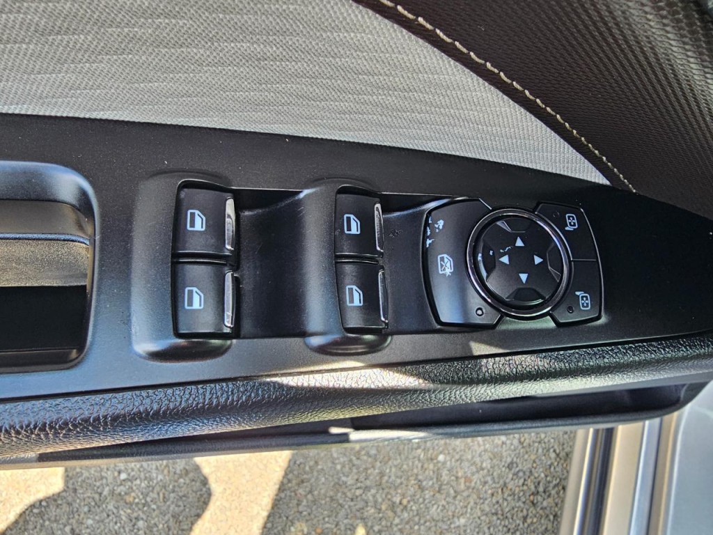 2020 Ford Fusion Image 30