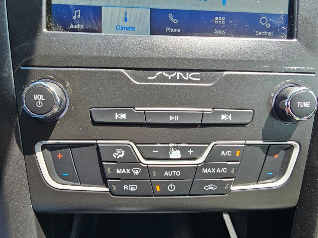 2020 Ford Fusion Image 43