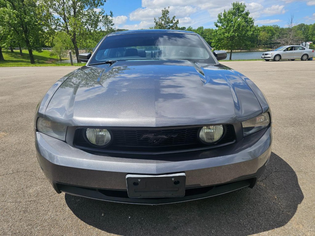 2010 Ford Mustang Image 13