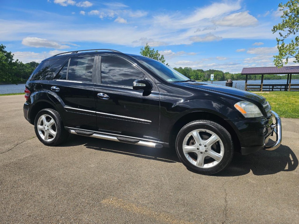 2008 Mercedes-Benz M-Class Image 3