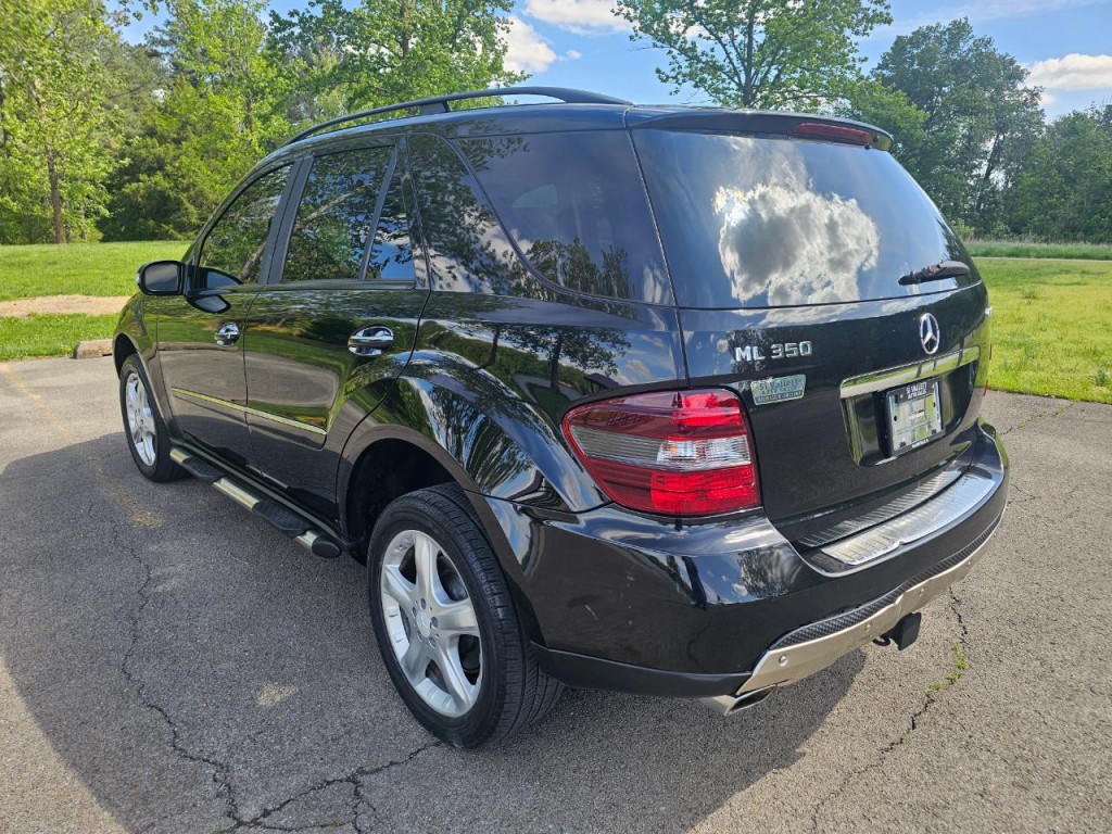 2008 Mercedes-Benz M-Class Image 8