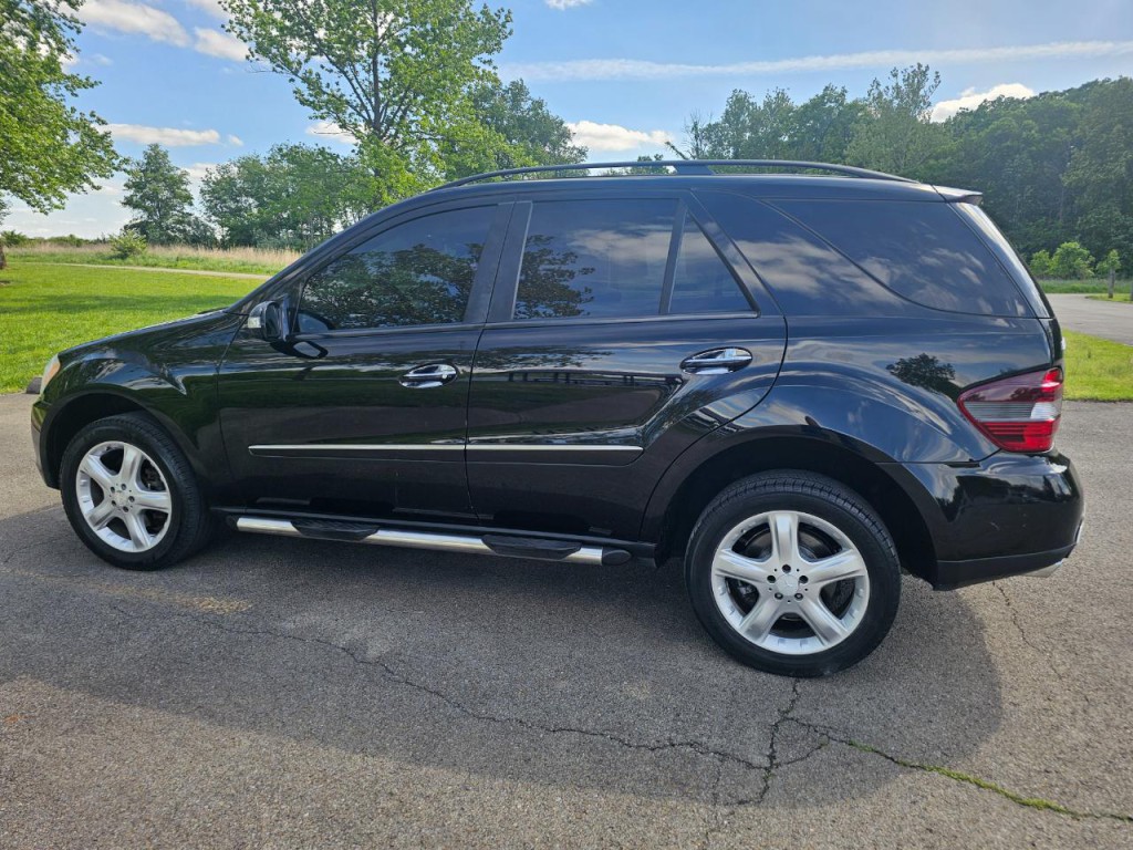2008 Mercedes-Benz M-Class Image 9