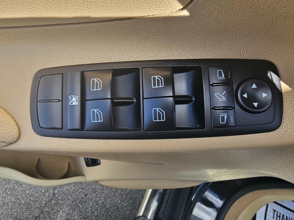2008 Mercedes-Benz M-Class Image 33