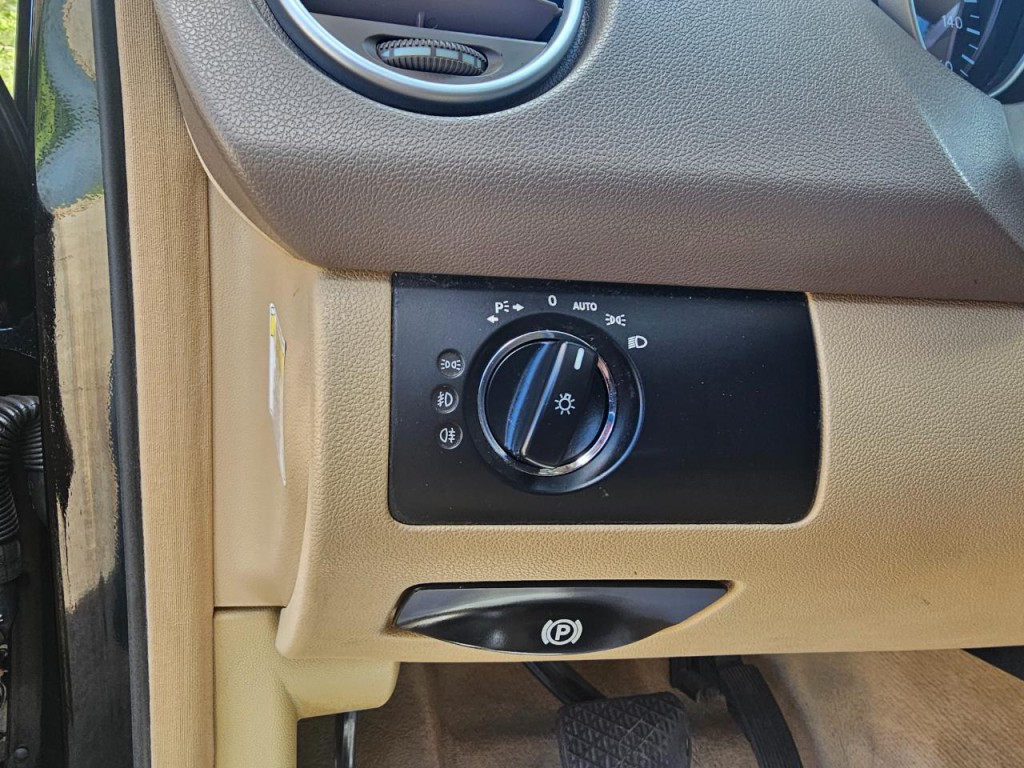 2008 Mercedes-Benz M-Class Image 37