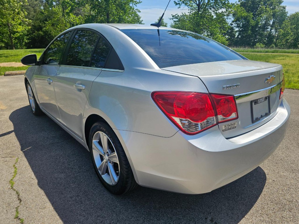 2014 Chevrolet Cruze Image 8