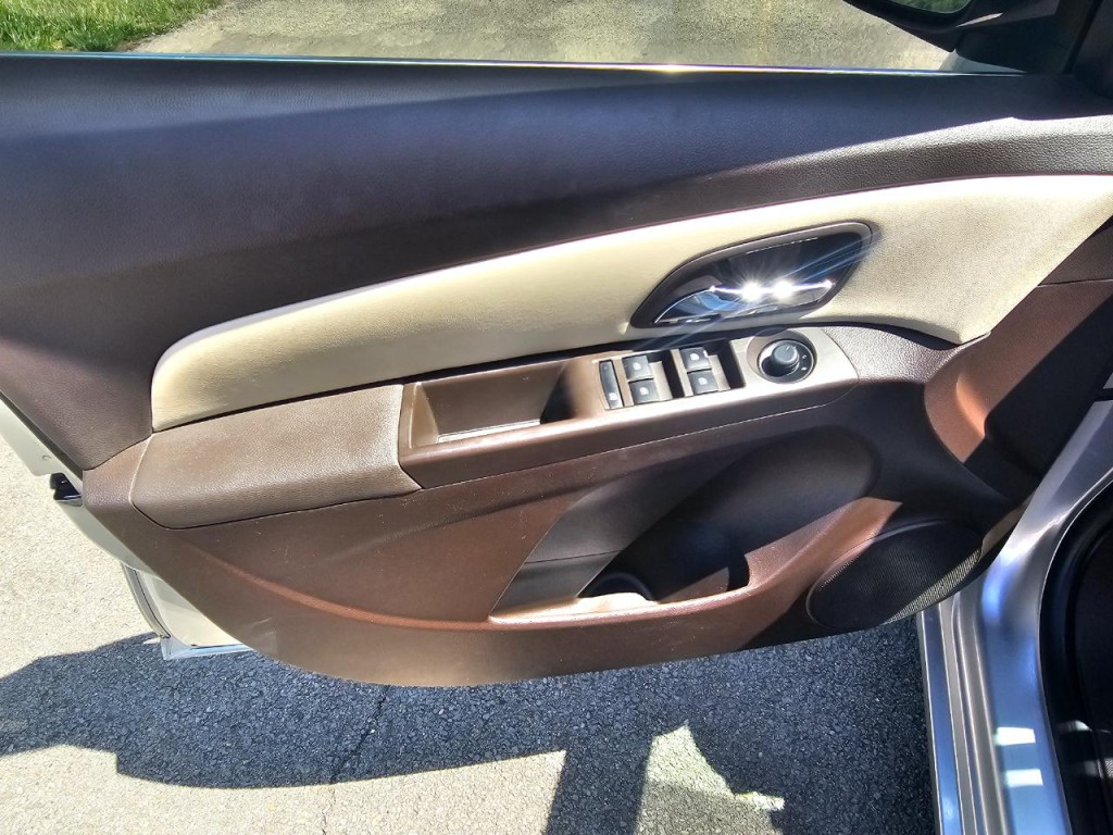 2014 Chevrolet Cruze Image 24