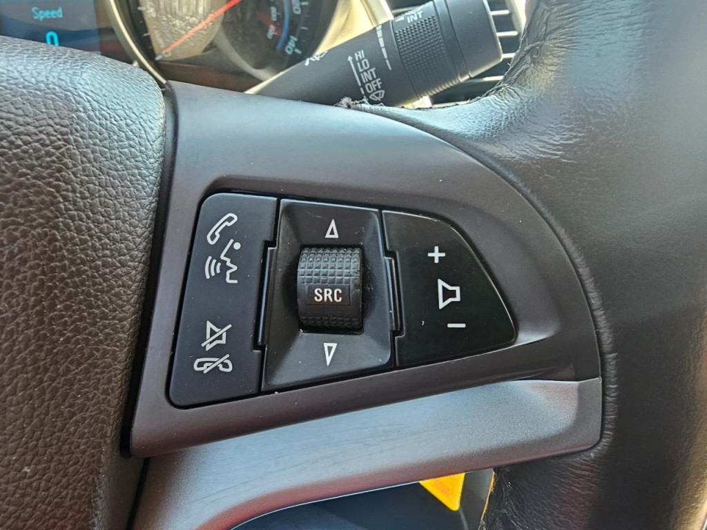 2014 Chevrolet Cruze Image 32