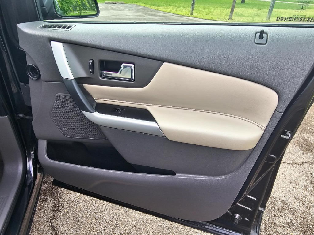 2013 Ford Edge Image 16