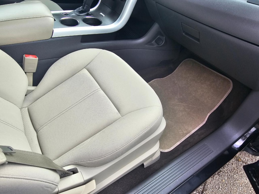 2013 Ford Edge Image 17