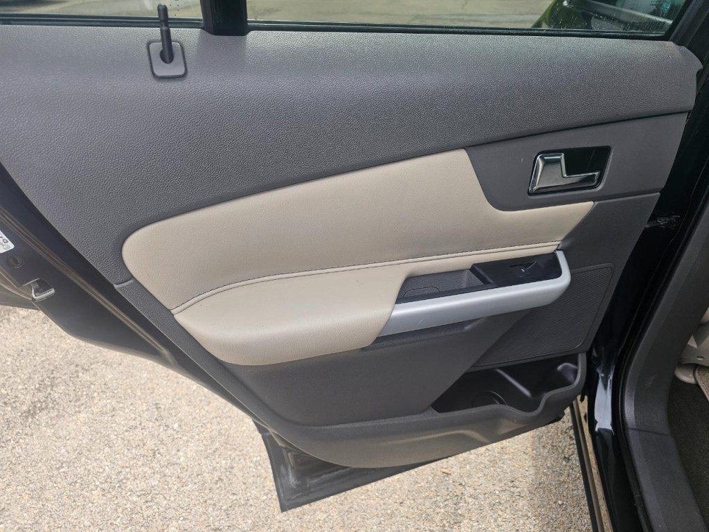 2013 Ford Edge Image 22