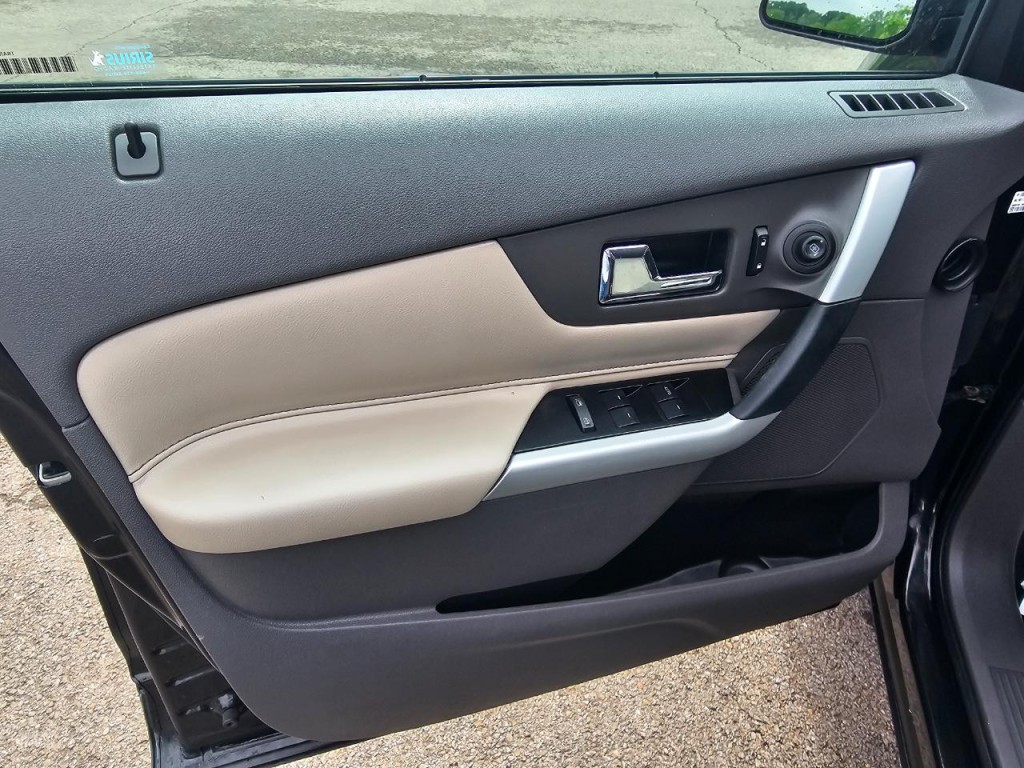 2013 Ford Edge Image 24