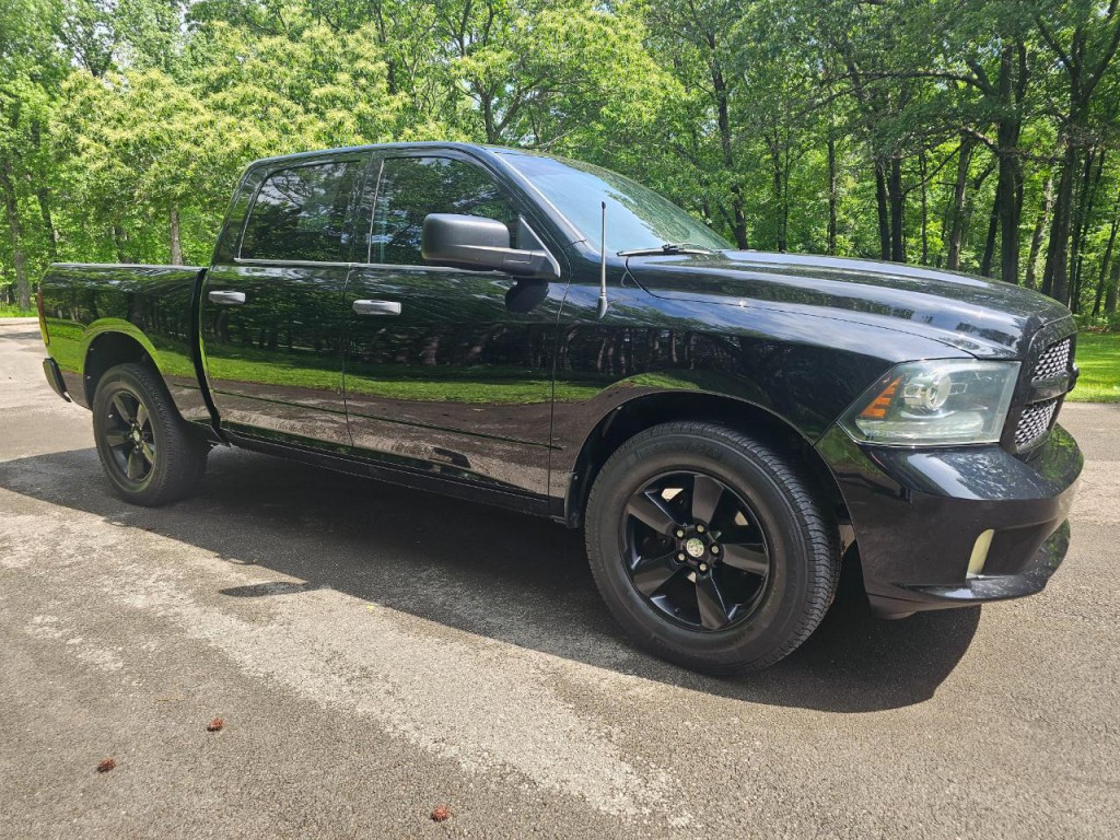 2014 RAM 1500 Image 3