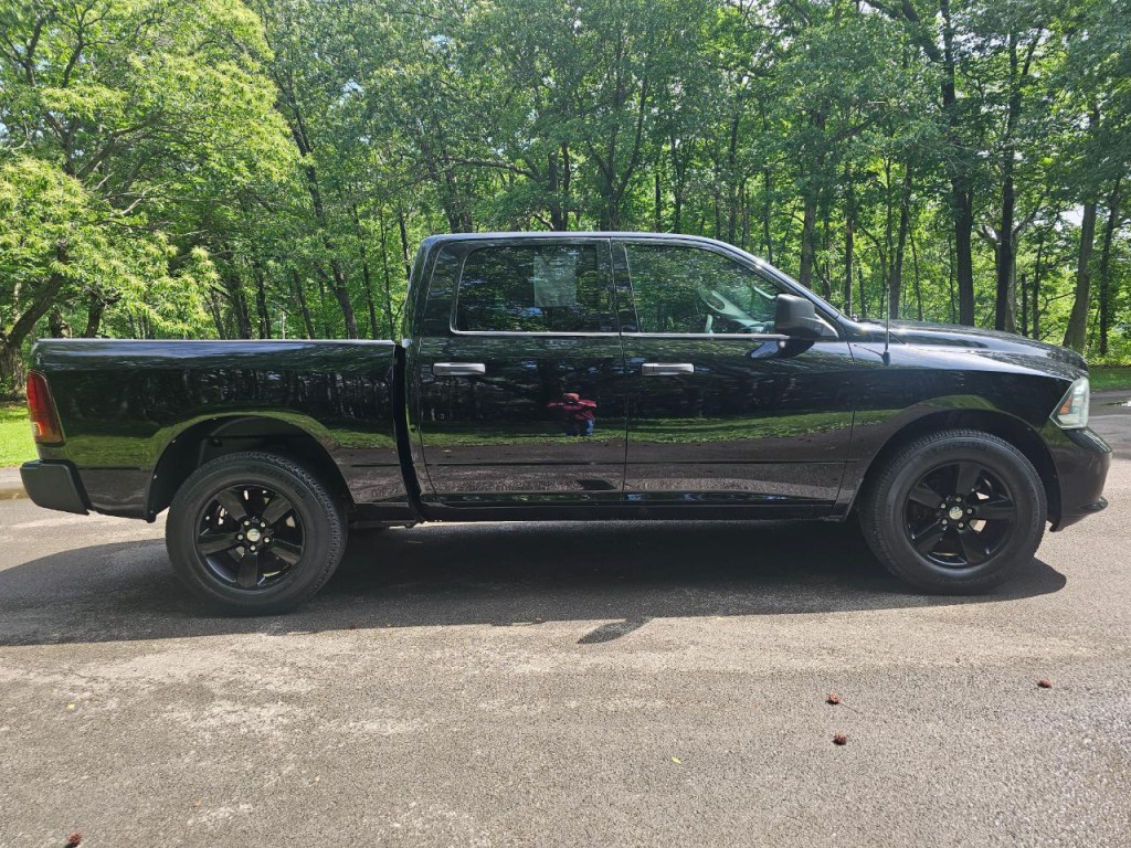 2014 RAM 1500 Image 4