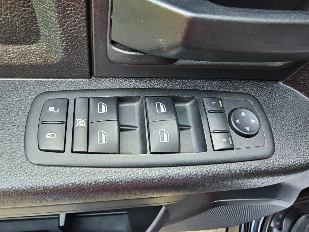 2014 RAM 1500 Image 29