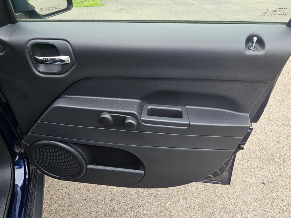 2016 Jeep Patriot Image 16