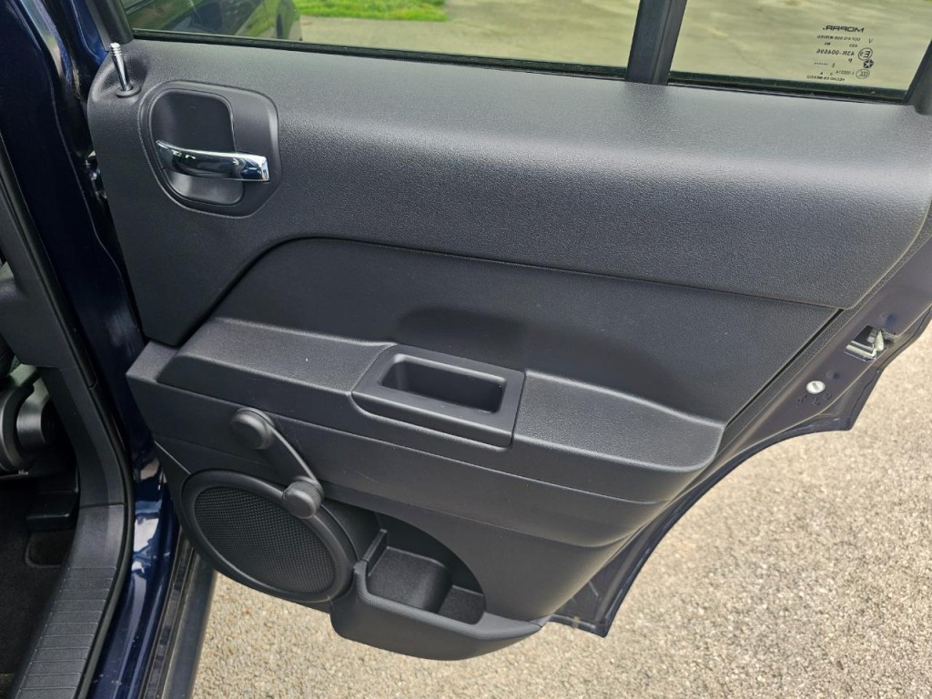 2016 Jeep Patriot Image 18