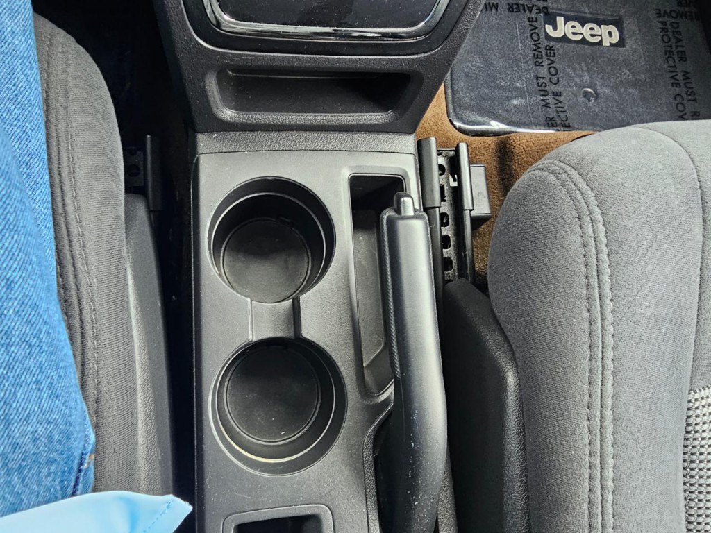 2016 Jeep Patriot Image 41
