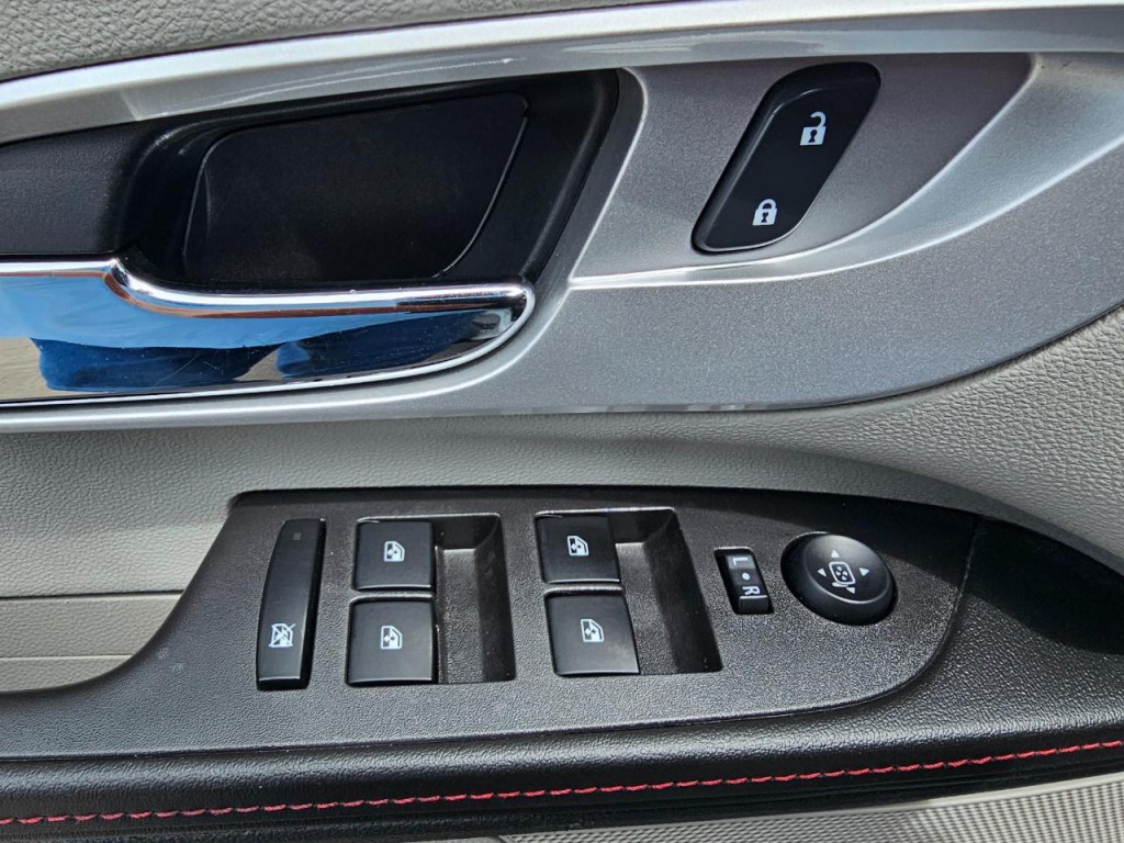 2015 Chevrolet Equinox Image 28