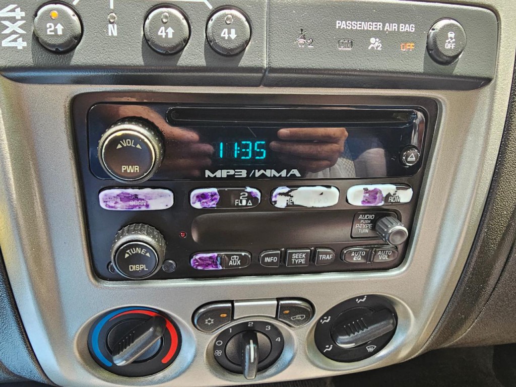 2012 Chevrolet Colorado Image 33