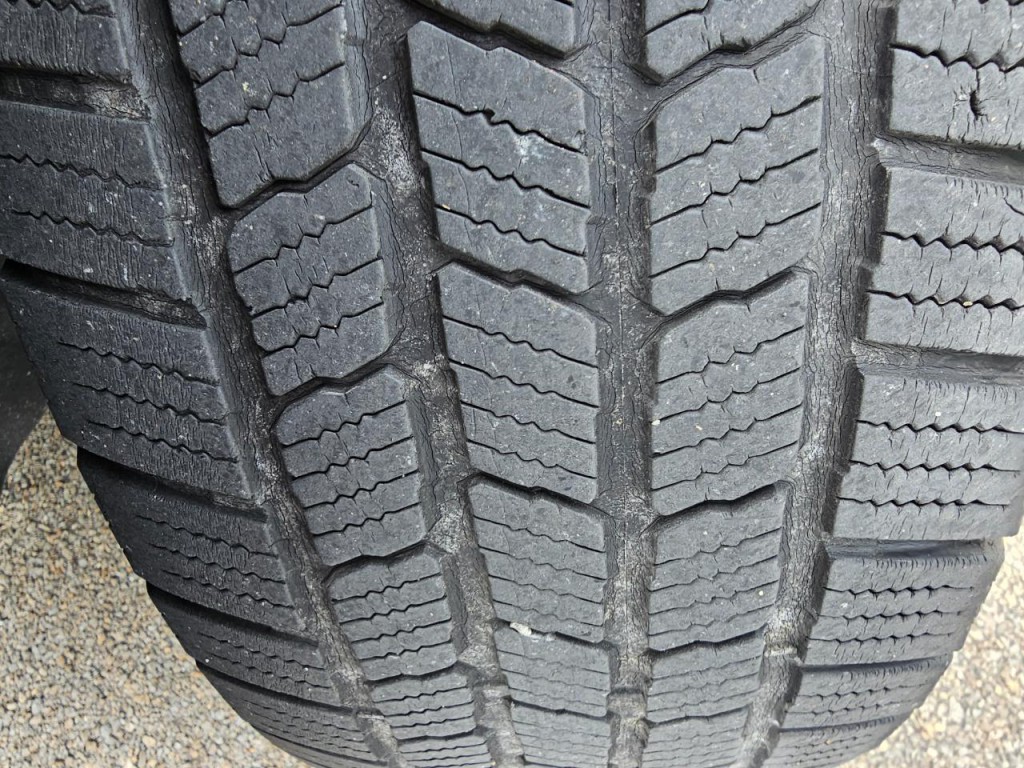2010 Ford Escape Image 13