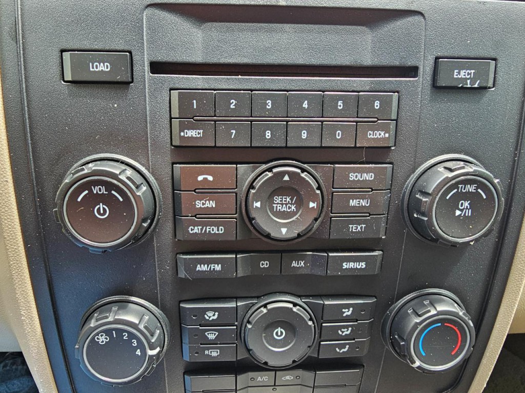 2010 Ford Escape Image 36
