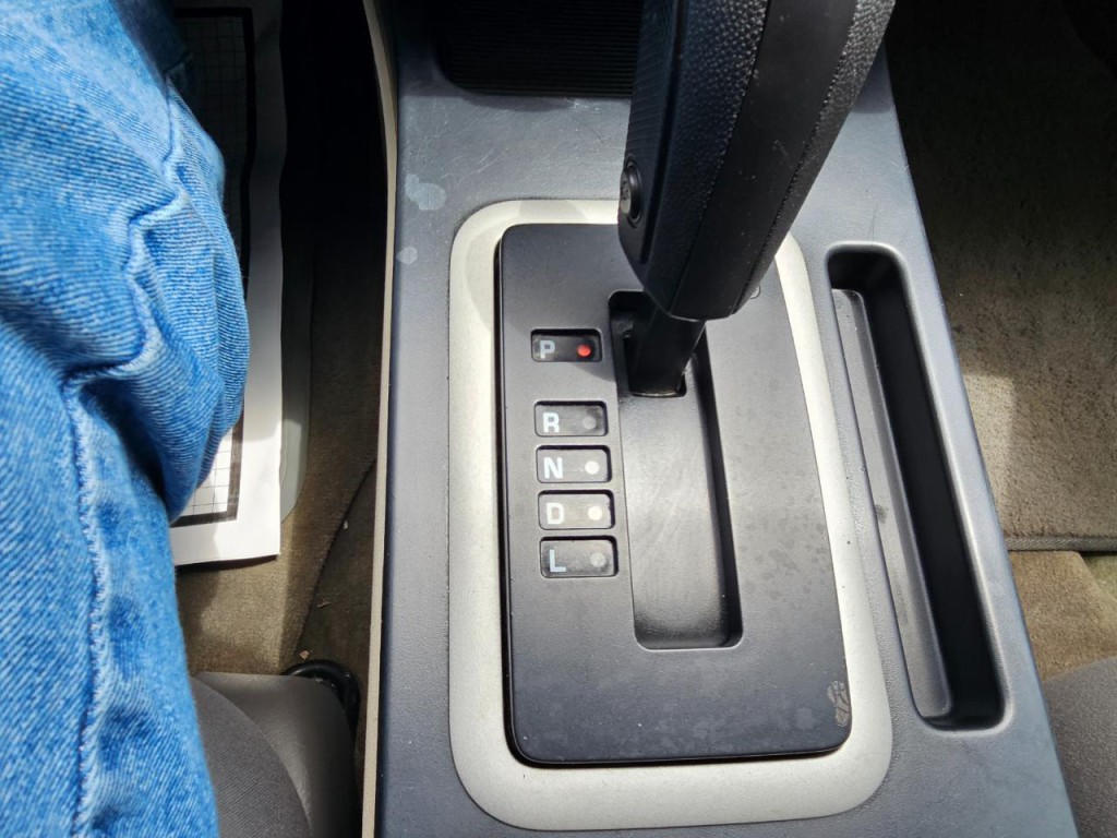 2010 Ford Escape Image 37