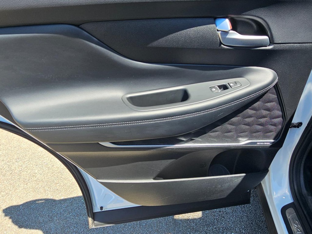 2021 Hyundai Santa Fe Image 25