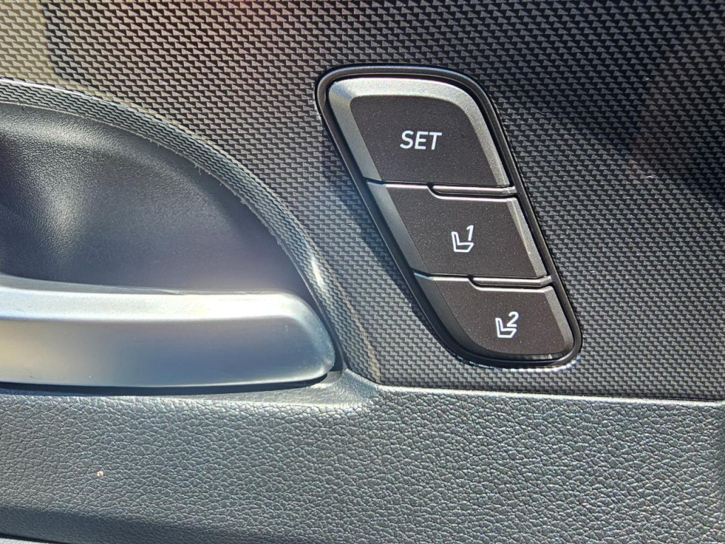 2021 Hyundai Santa Fe Image 32