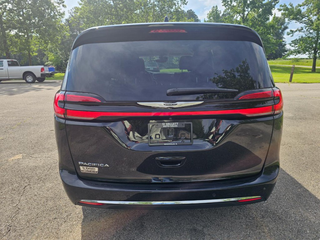 2023 Chrysler Pacifica Image 6