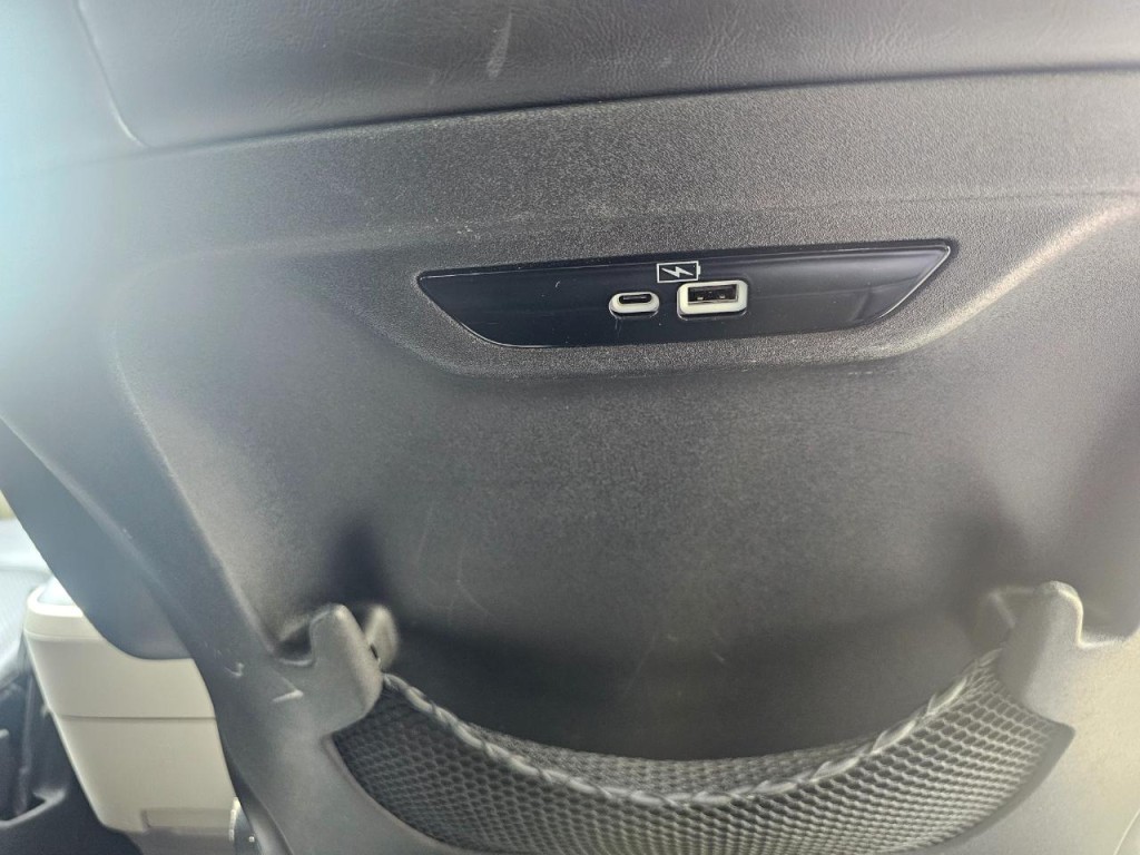 2023 Chrysler Pacifica Image 19