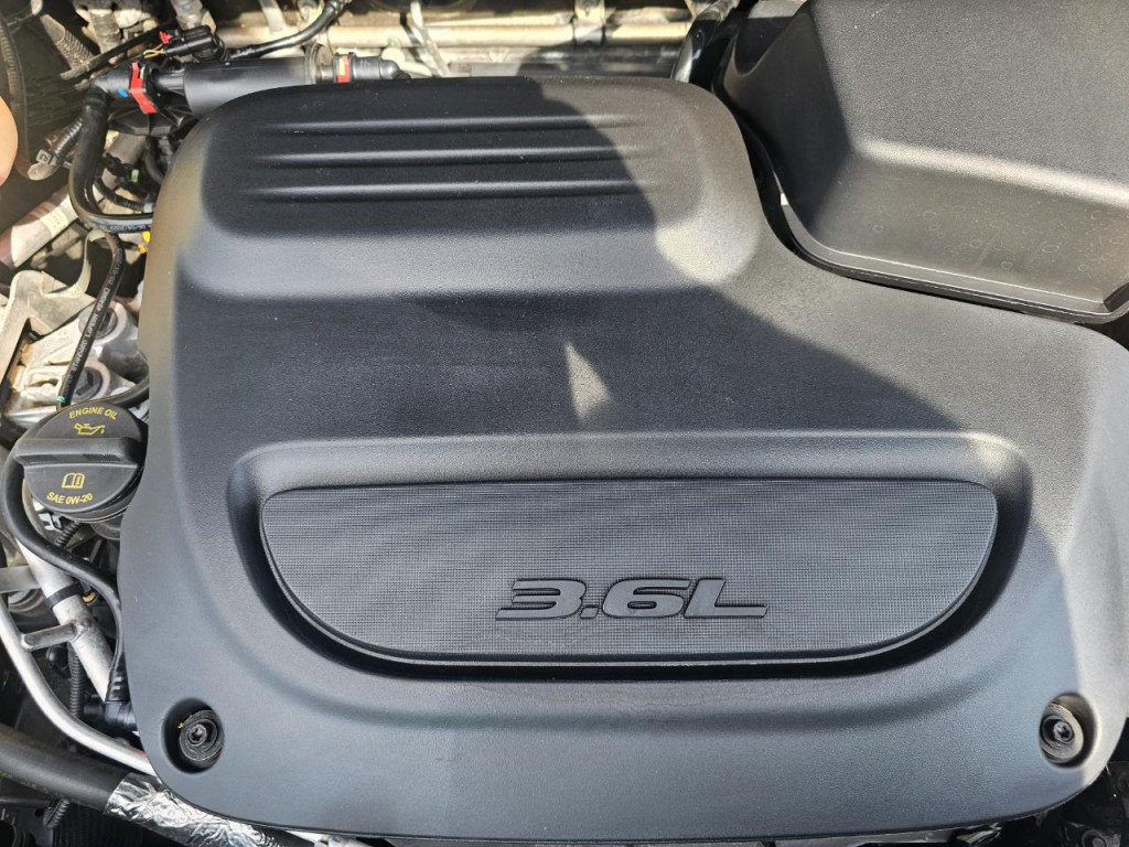 2023 Chrysler Pacifica Image 28