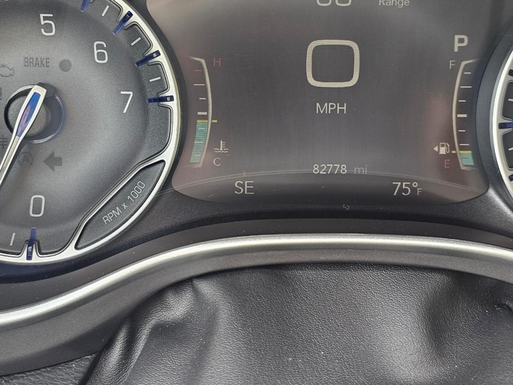 2023 Chrysler Pacifica Image 36