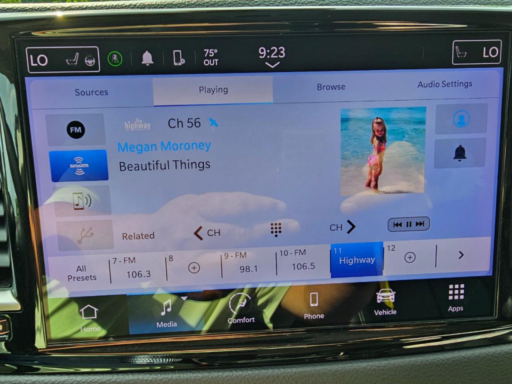 2023 Chrysler Pacifica Image 40