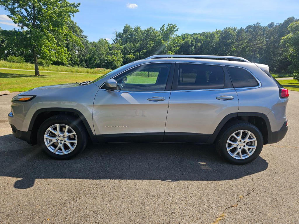 2014 Jeep Cherokee Image 9