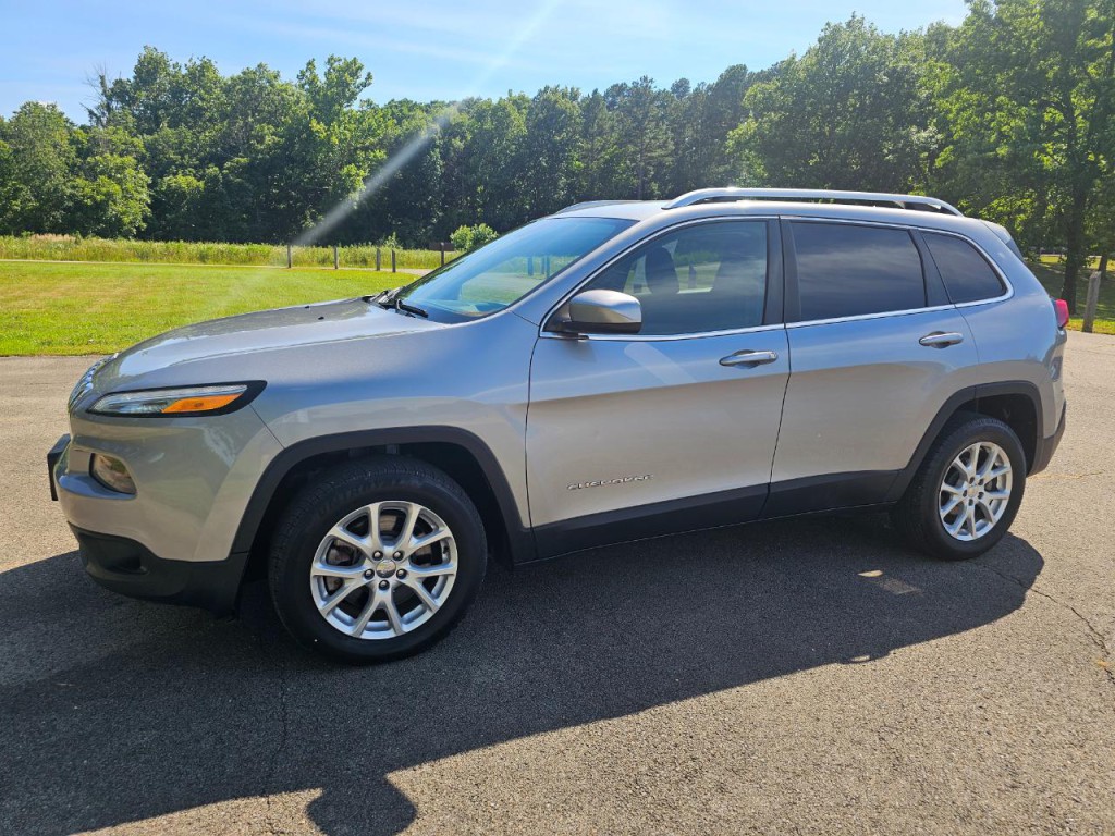 2014 Jeep Cherokee Image 10