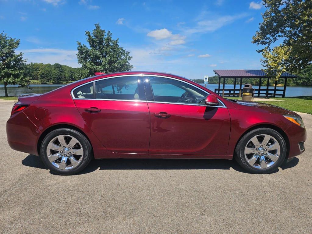 2016 Buick Regal Image 3