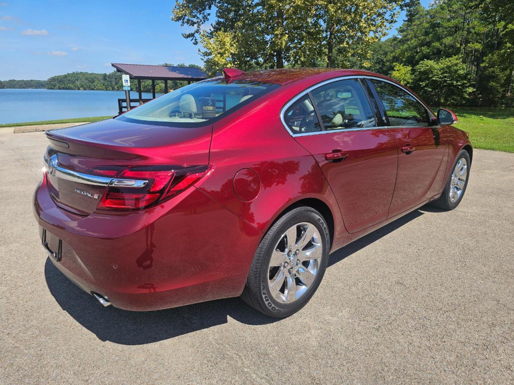 2016 Buick Regal Image 5