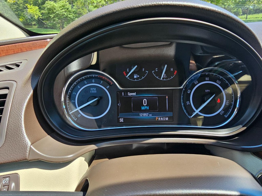 2016 Buick Regal Image 36