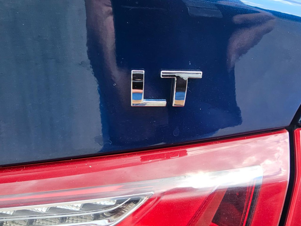 2019 Chevrolet Malibu Image 16
