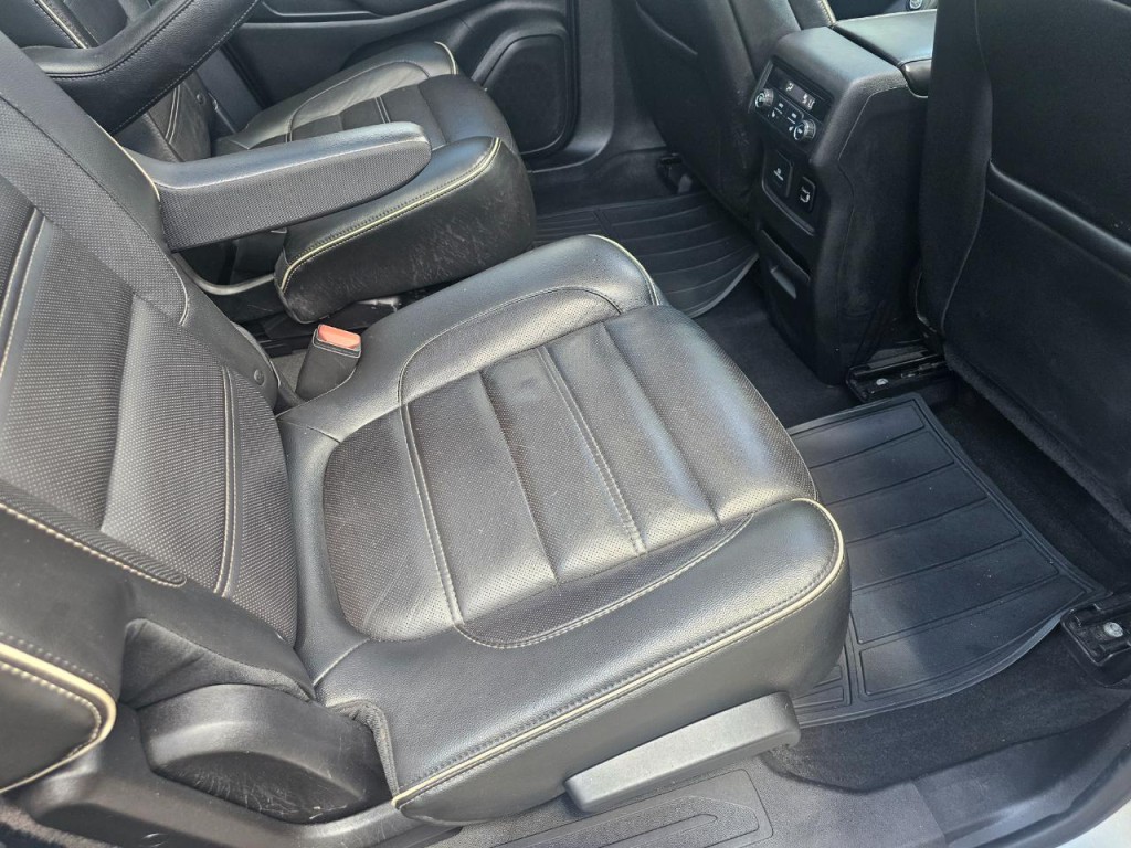 2017 GMC Acadia Image 20