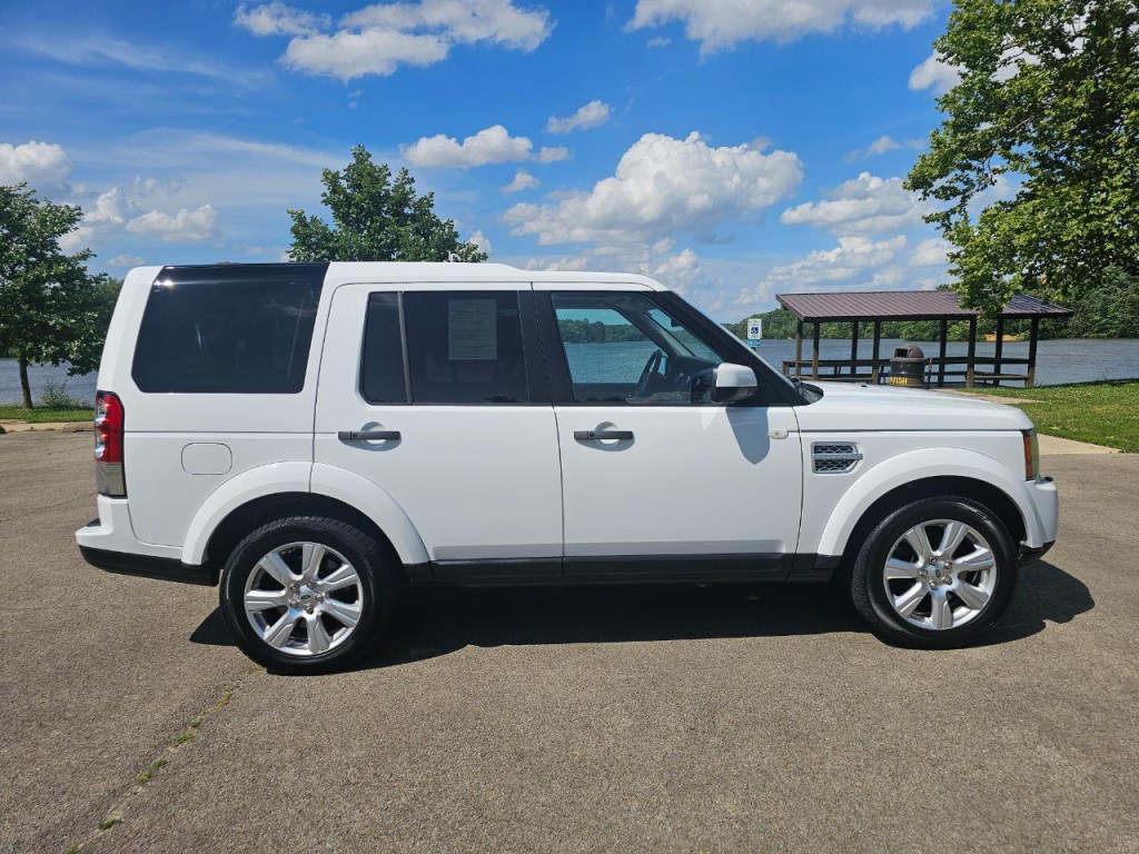 2013 Land Rover LR4 Image 3