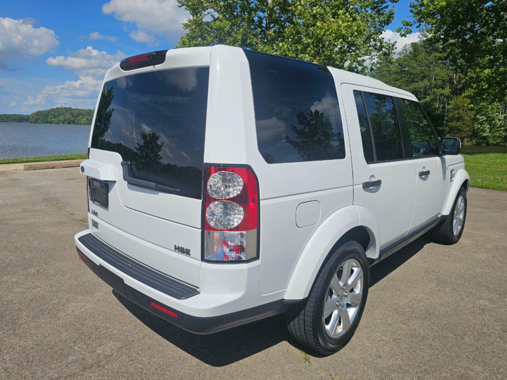 2013 Land Rover LR4 Image 5