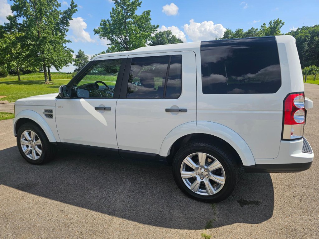 2013 Land Rover LR4 Image 8
