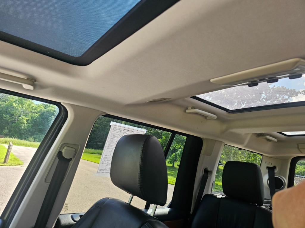 2013 Land Rover LR4 Image 51