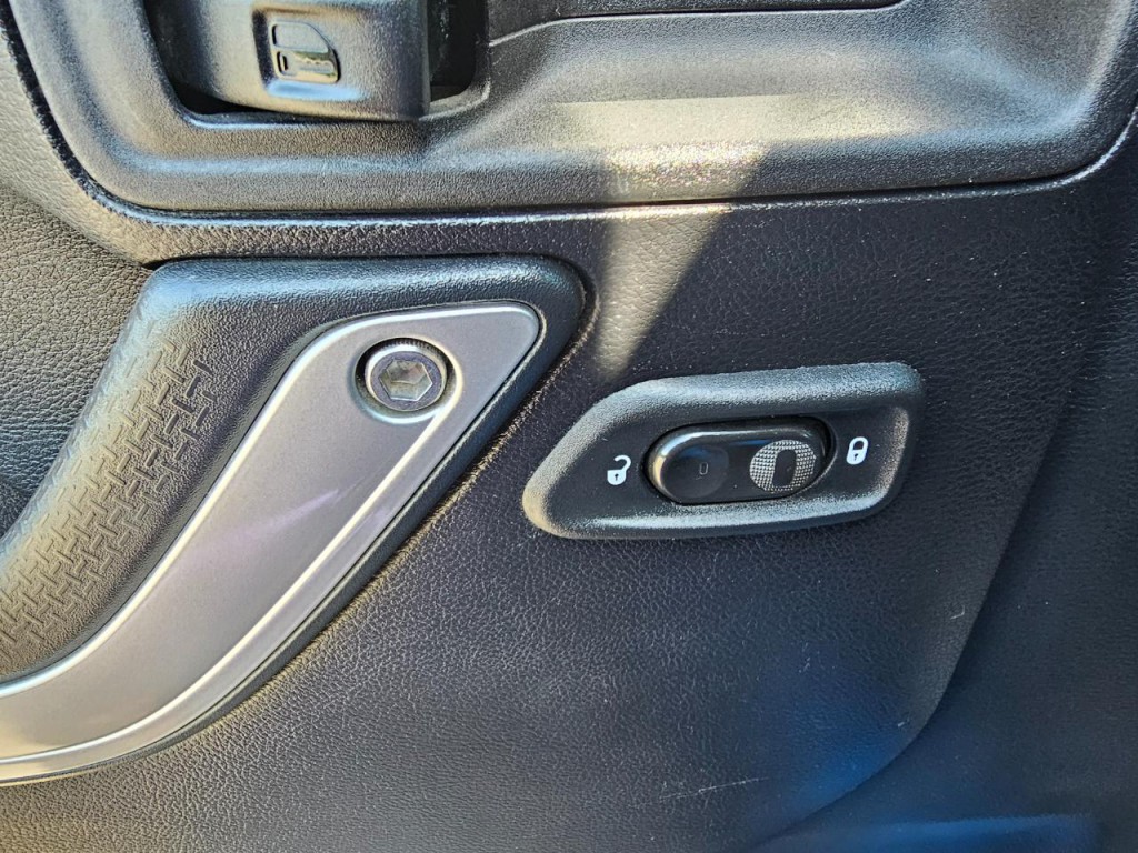 2015 Jeep Wrangler Unlimited Image 30