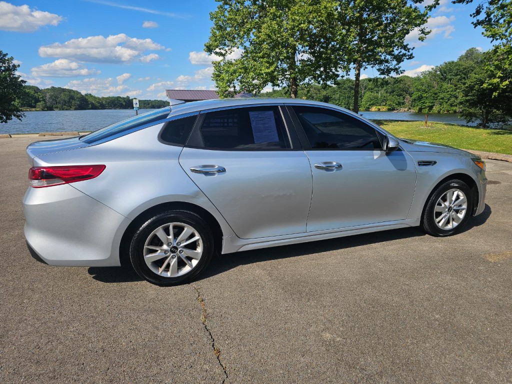 2016 Kia Optima Image 4