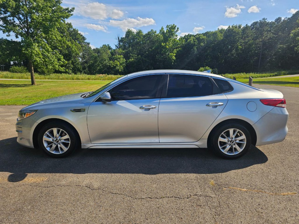 2016 Kia Optima Image 9