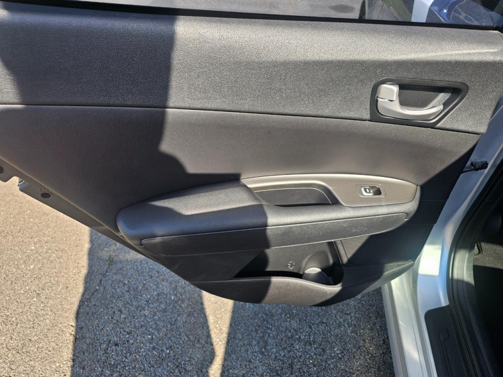 2016 Kia Optima Image 21
